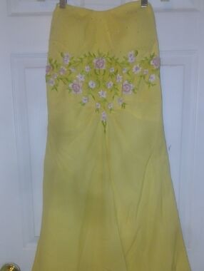 VENUS Yellow Maxi Dress with Pink Floral Embroidery
